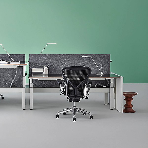 Aeron Office Chair - Size B, Graphite