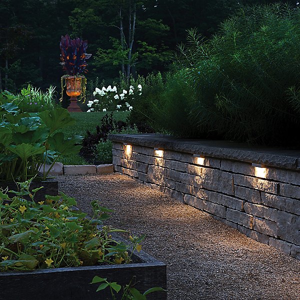 Nuvi LED Landscape Deck Light