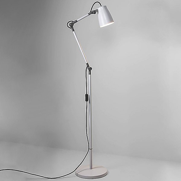 Atelier Floor Lamp
